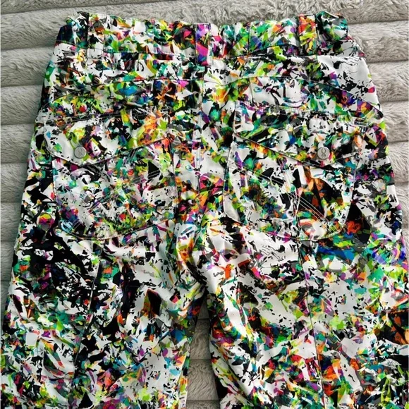 Snow/Ski Pants
Spyder girls size 16 (fits womens 0/2). - Picture 3 of 4